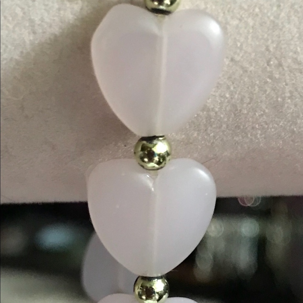Frosted Glass Heart Bead Stretch Bracelet 7”